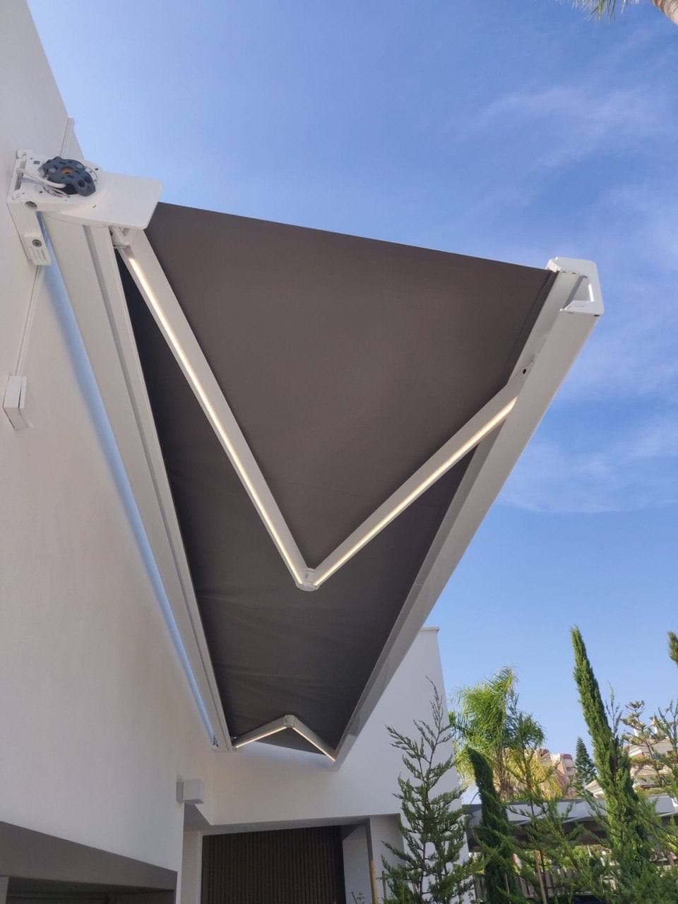 Toldo cofre con LED